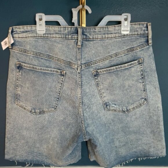 NWT Old Navy OG Straight High Rise Shorts - Picture 2 of 4